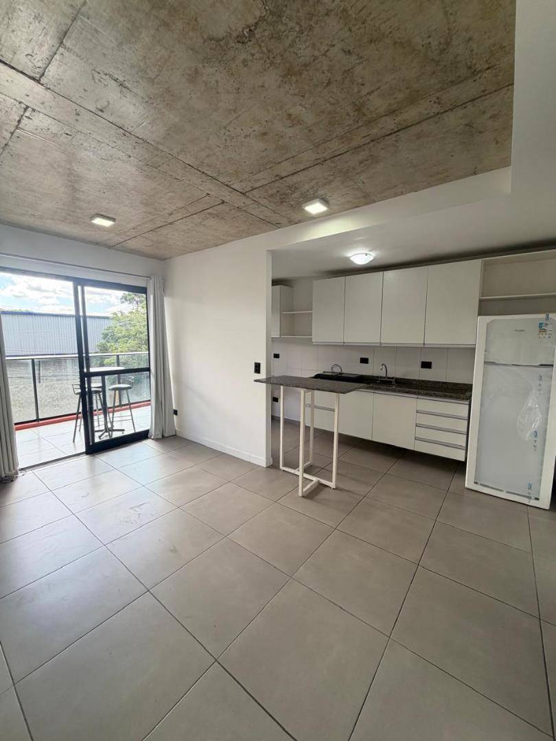 Apartamento para locacao no Prado Velho em Curitiba com 58m² por R$ 4.125,00