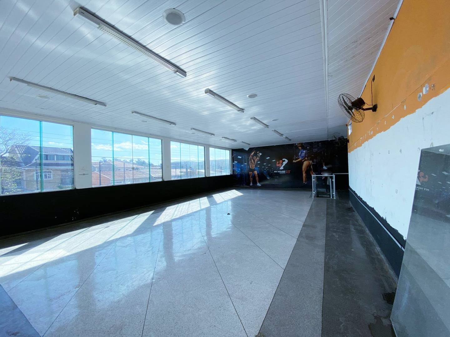 Prédio Comercial para venda no Cajuru em Curitiba com 0m² por R$ 600.000,00