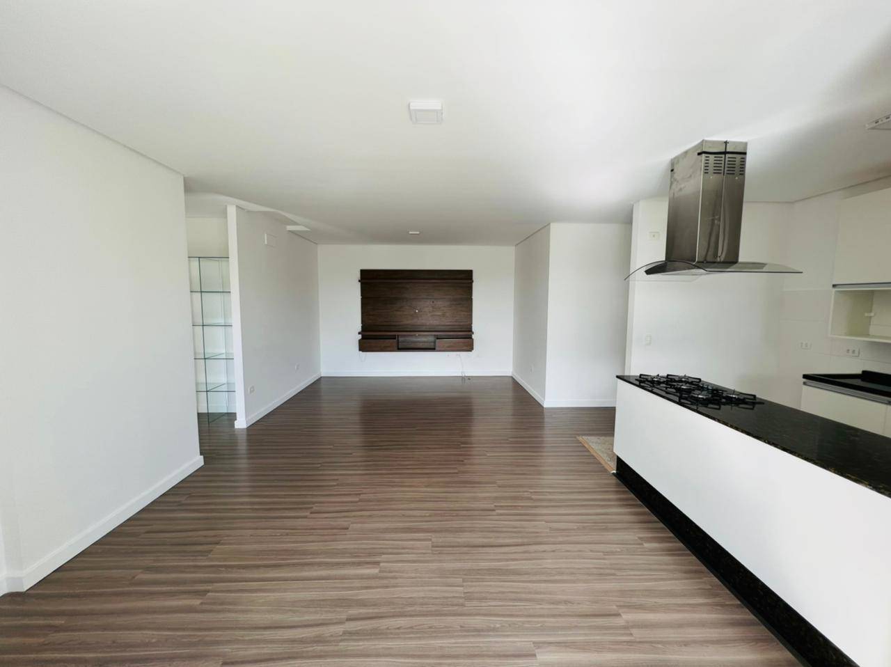 Apartamento para locacao no Santo Inacio em Curitiba com 115m² por R$ 5.625,00