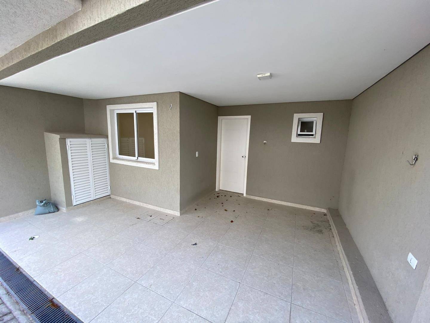 Sobrado Cond Fechado para locacao no Campo Comprido em Curitiba com 140m² por R$ 6.125,00
