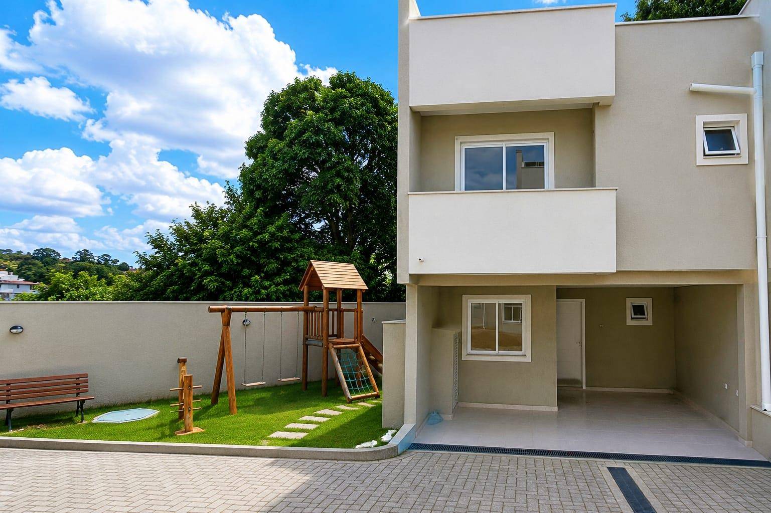 Sobrado Cond Fechado para locacao no Campo Comprido em Curitiba com 140m² por R$ 6.125,00