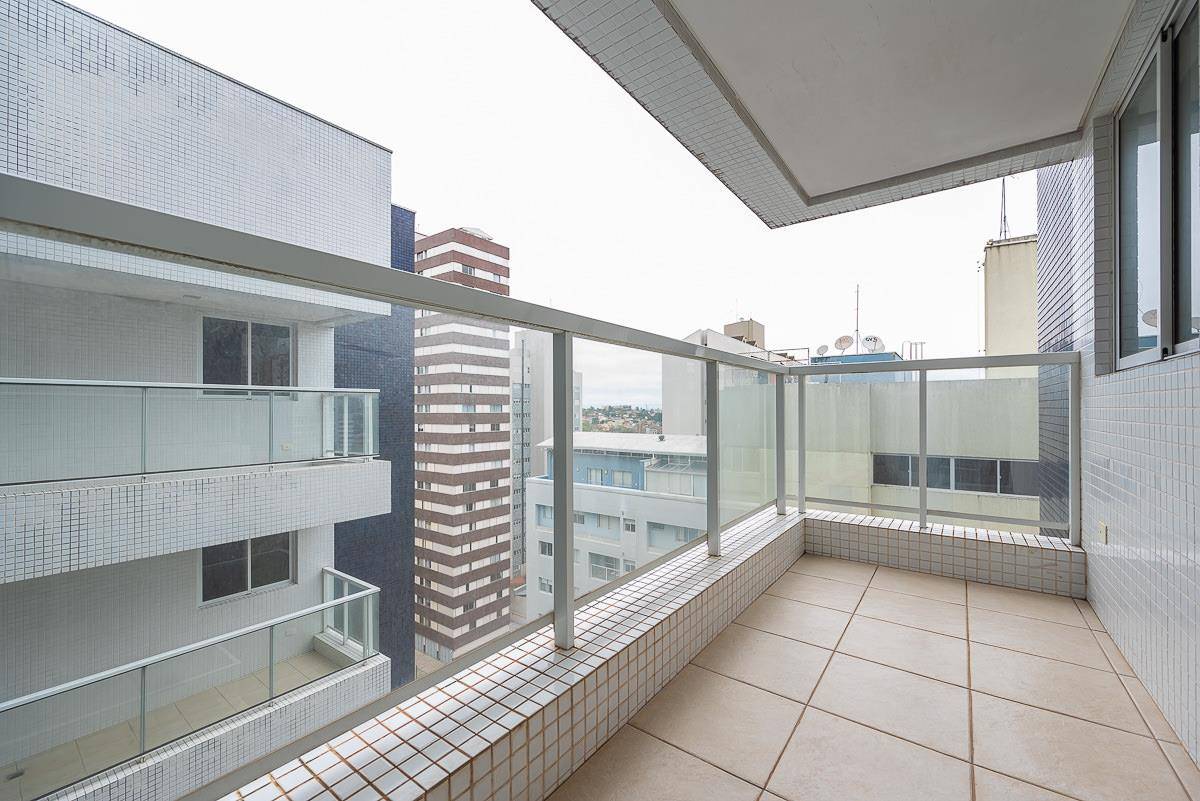 Apartamento para venda no Cristo Rei em Curitiba com 73m² por R$ 569.000,00