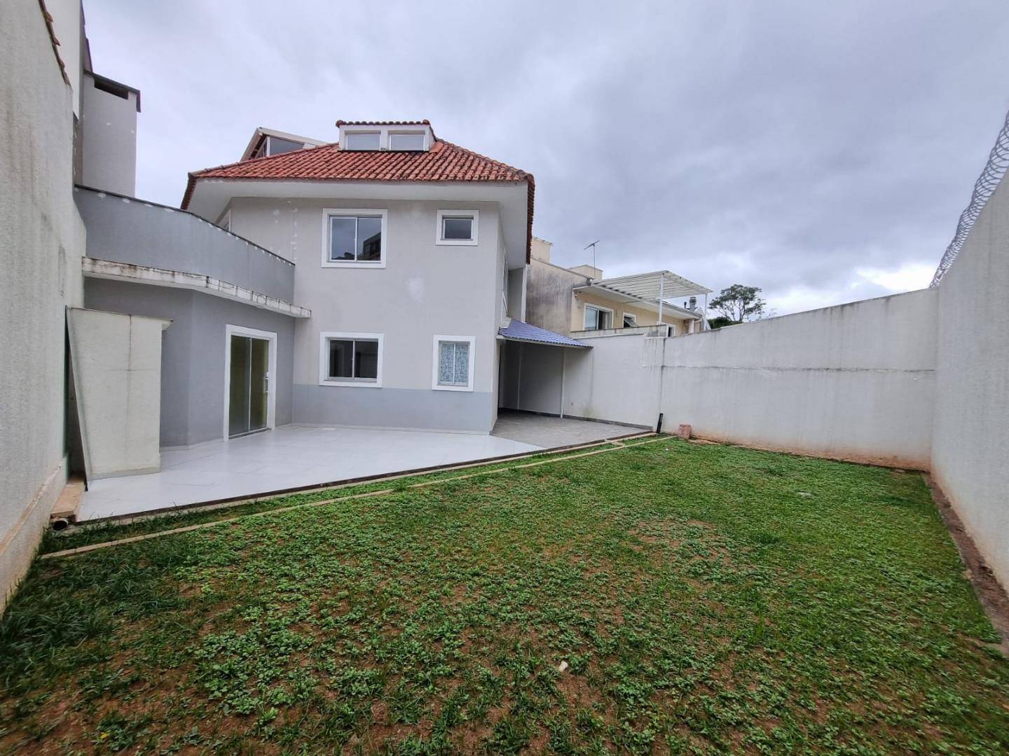 Casa Cond Fechado para locacao no Santo Inacio em Curitiba com 400m² por R$ 9.375,00