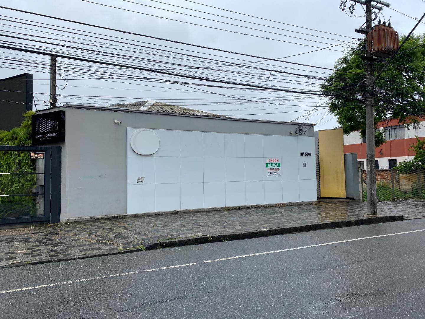 Casa Comercial para locacao no Sao Francisco em Curitiba com 136m² por R$ 12.500,00