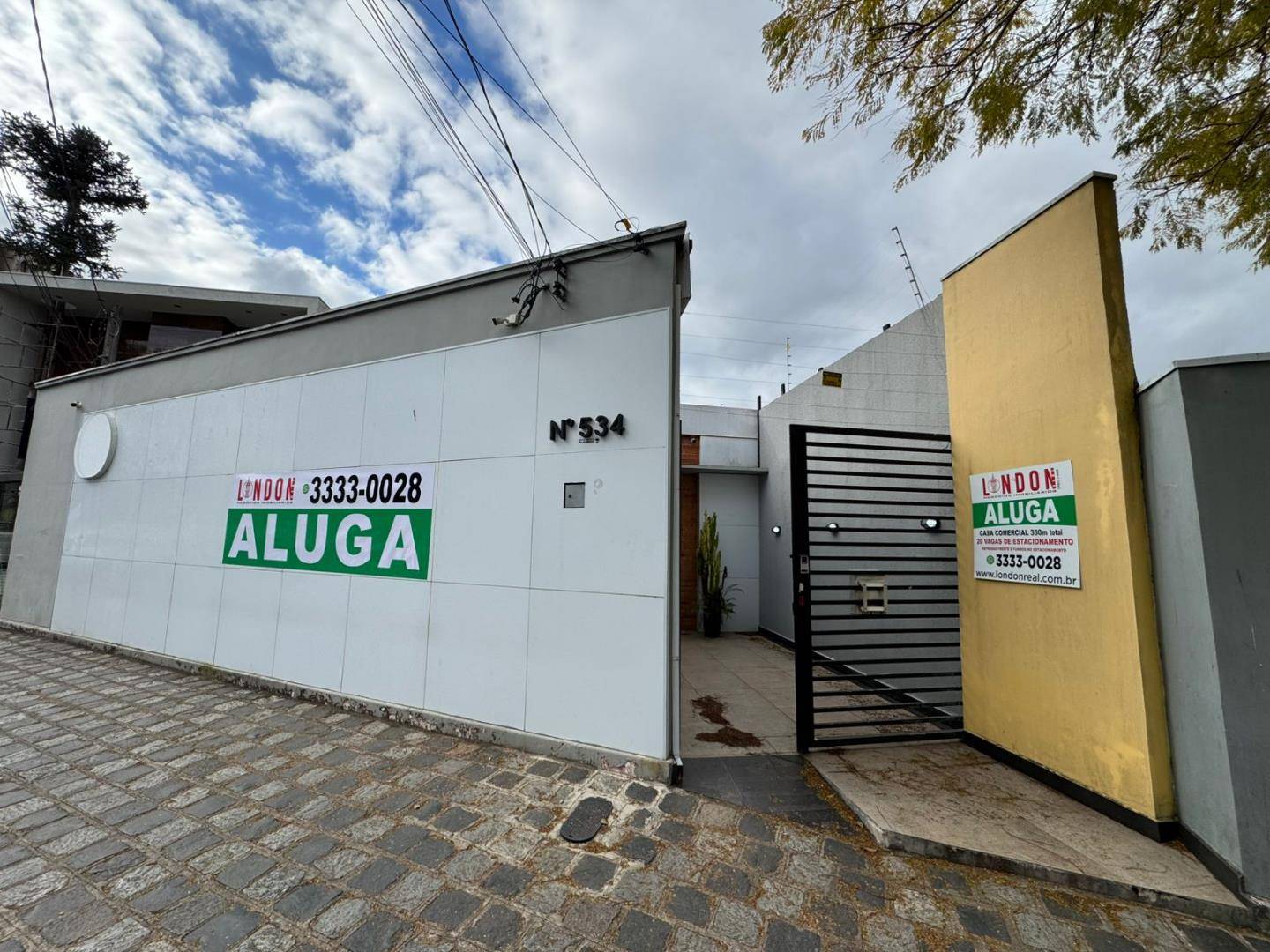 Casa Comercial para locacao no Sao Francisco em Curitiba com 136m² por R$ 8.750,00