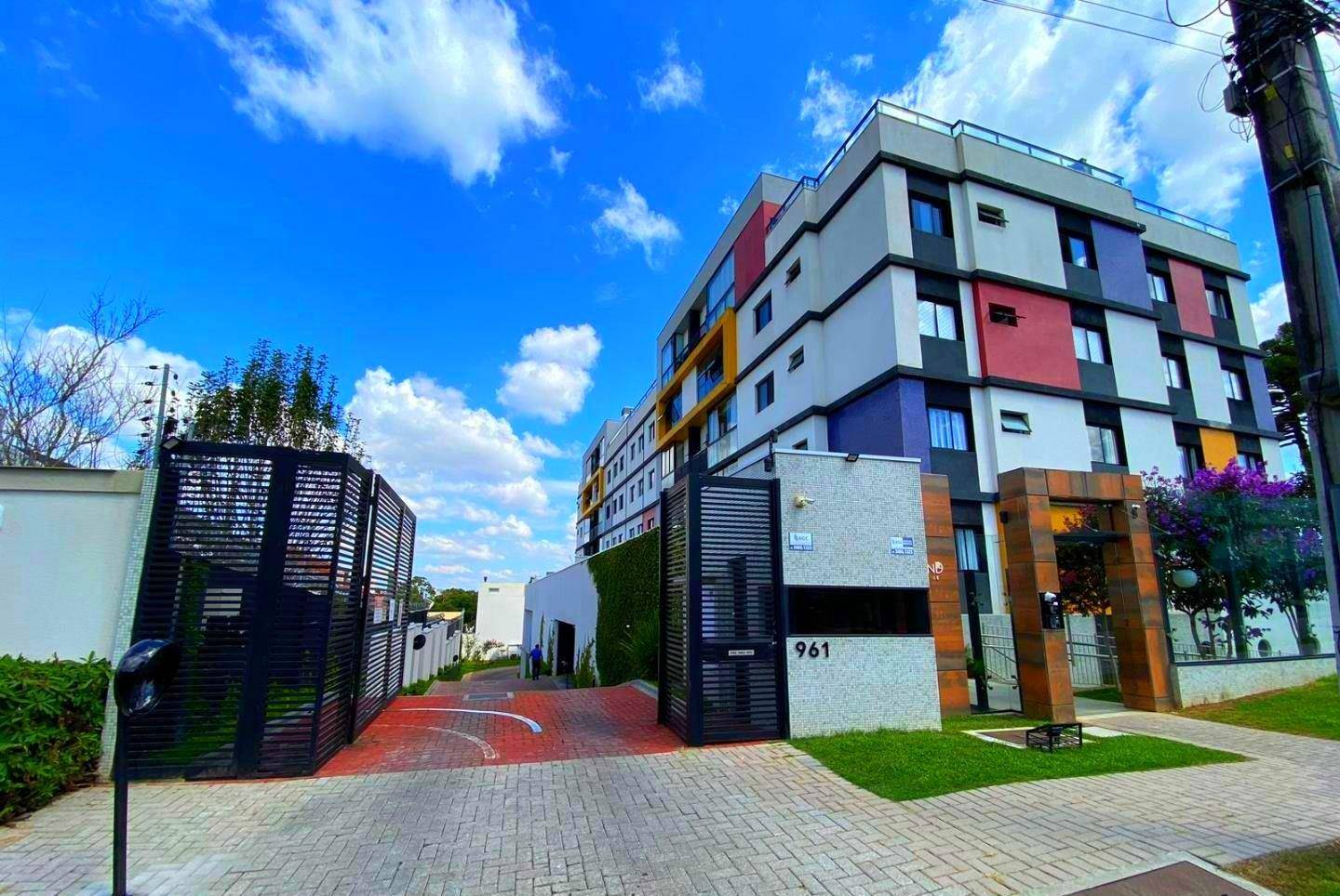 Apartamento para locacao no Santo Inacio em Curitiba com 110m² por R$ 7.125,00