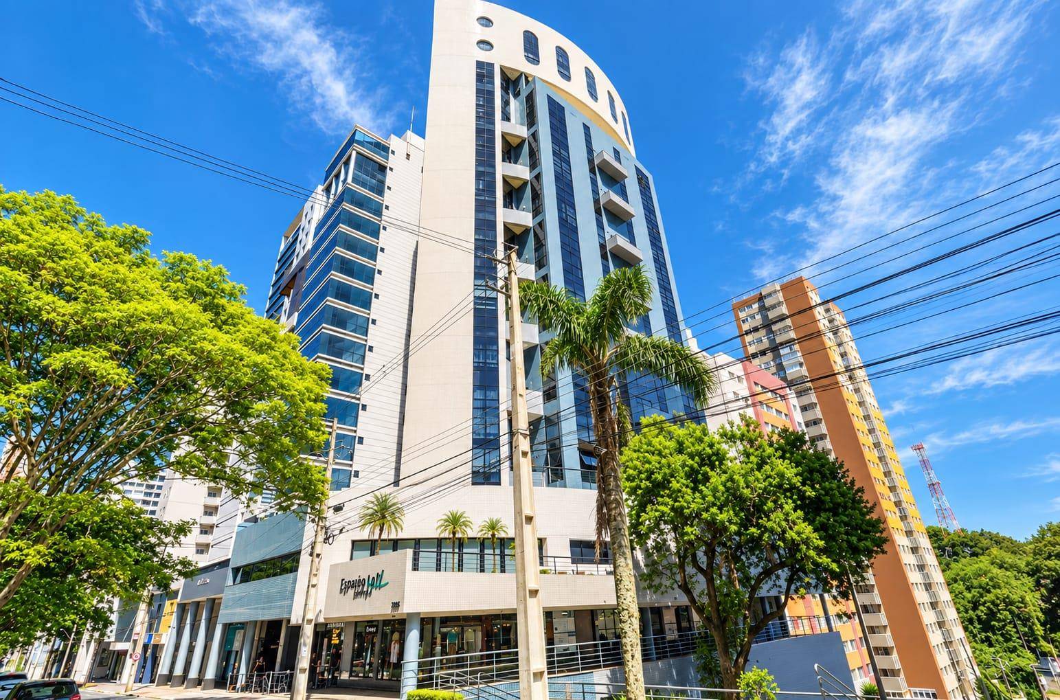 Loft para locacao no Bigorrilho em Curitiba com 65m² por R$ 5.562,00