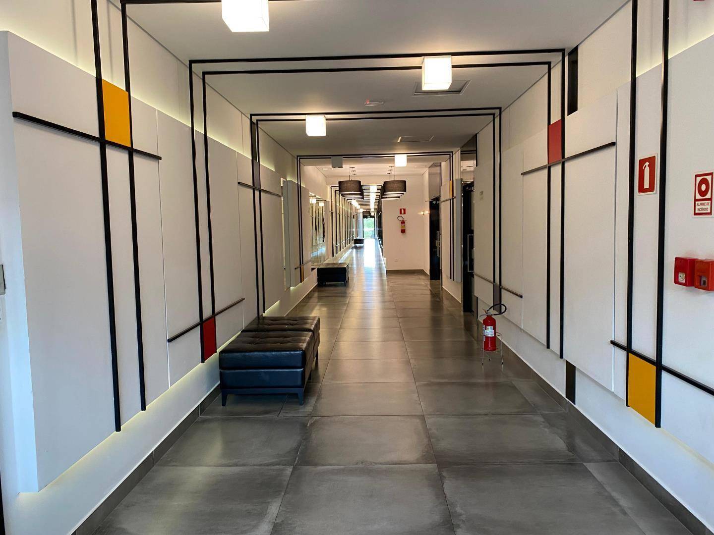 Apartamento para locacao no Santo Inacio em Curitiba com 110m² por R$ 6.875,00