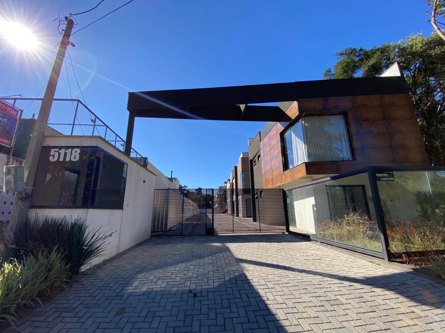 Casa Cond Fechado para locacao no Santo Inacio em Curitiba com 191m² por R$ 11.875,00
