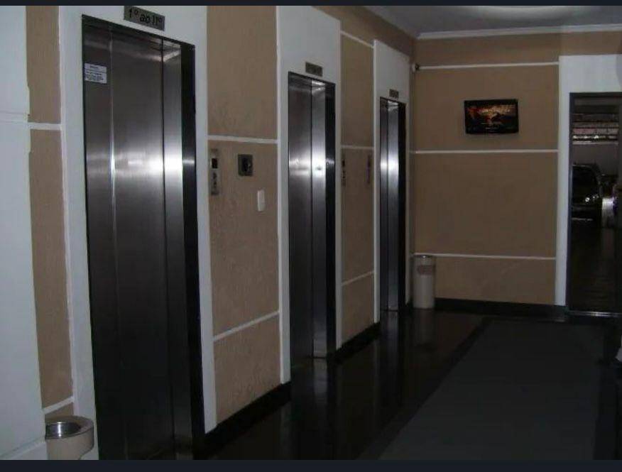 Cjto Comercial/sala para locacao no Centro em Curitiba com 43m² por R$ 725,00