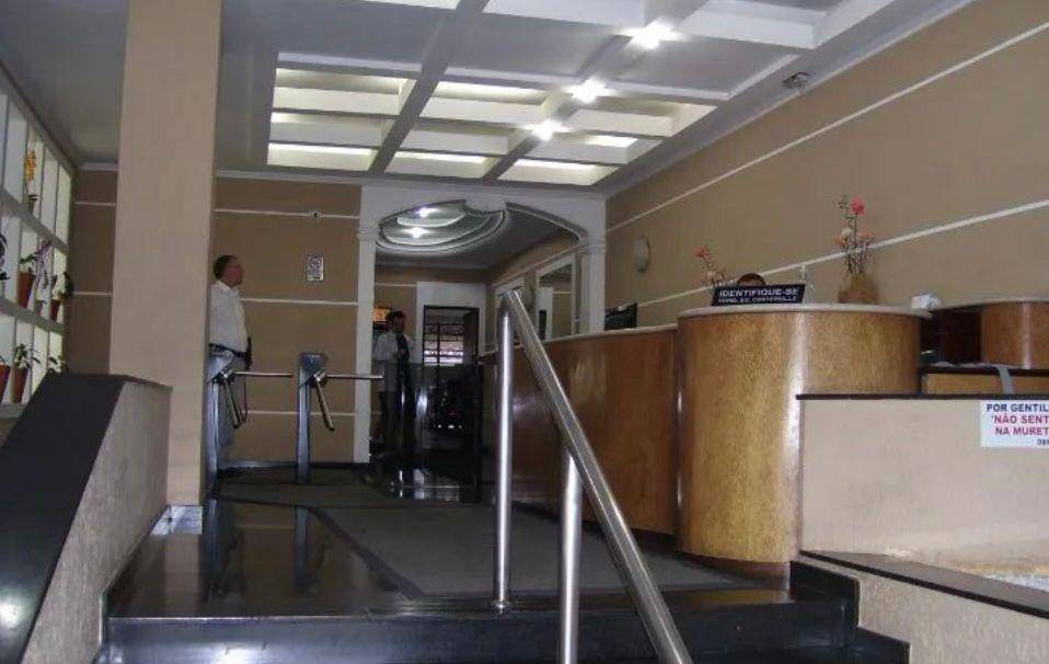 Cjto Comercial/sala para locacao no Centro em Curitiba com 43m² por R$ 725,00