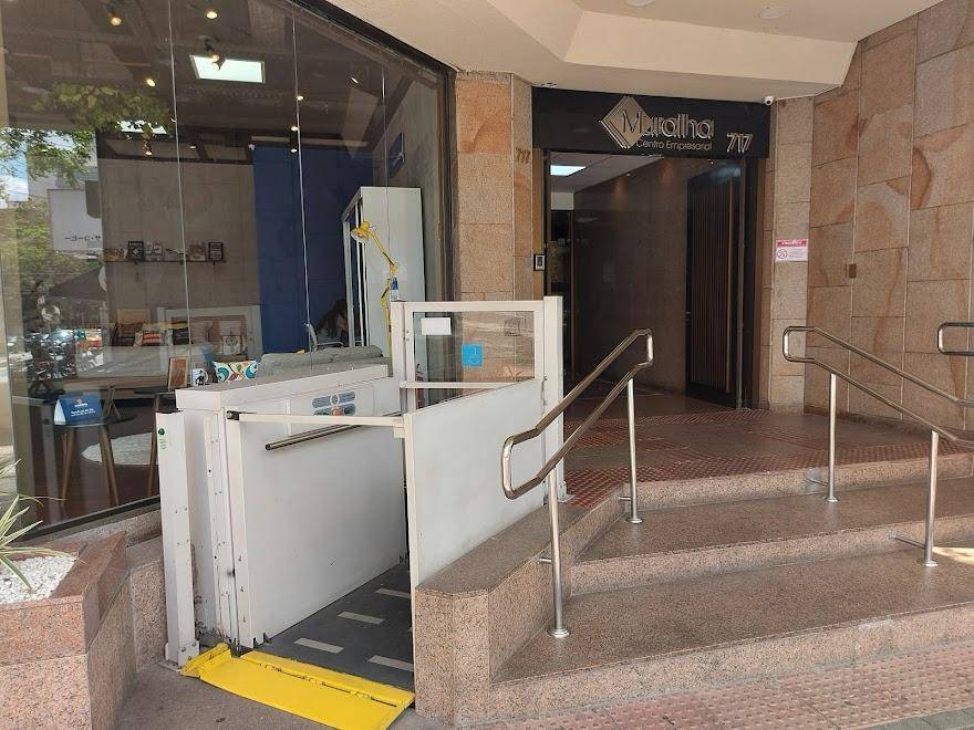 Cjto Comercial/sala para locacao no Centro em Curitiba com 436m² por R$ 23.100,00