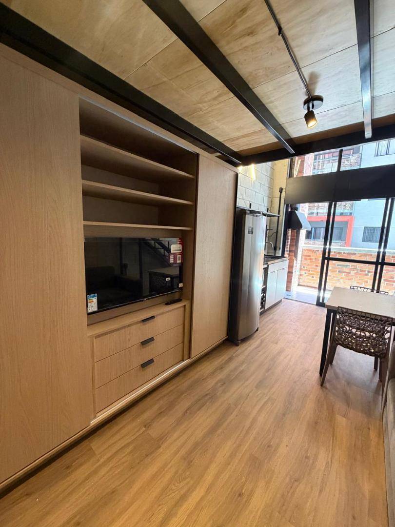 Apartamento para locacao no Prado Velho em Curitiba com 40m² por R$ 4.000,00