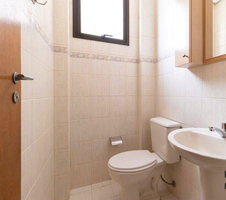 Cjto Comercial/sala para locacao no Agua Verde em Curitiba com 35m² por R$ 1.490,00