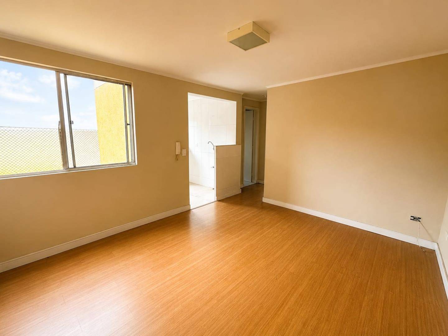 Apartamento para venda no Tatuquara em Curitiba com 44m² por R$ 179.900,00