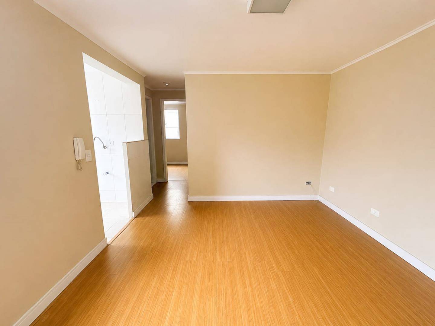 Apartamento para venda no Tatuquara em Curitiba com 44m² por R$ 179.900,00
