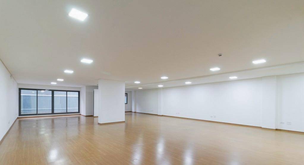 Cjto Comercial/sala para locacao no Cabral em Curitiba com 139m² por R$ 7.670,00