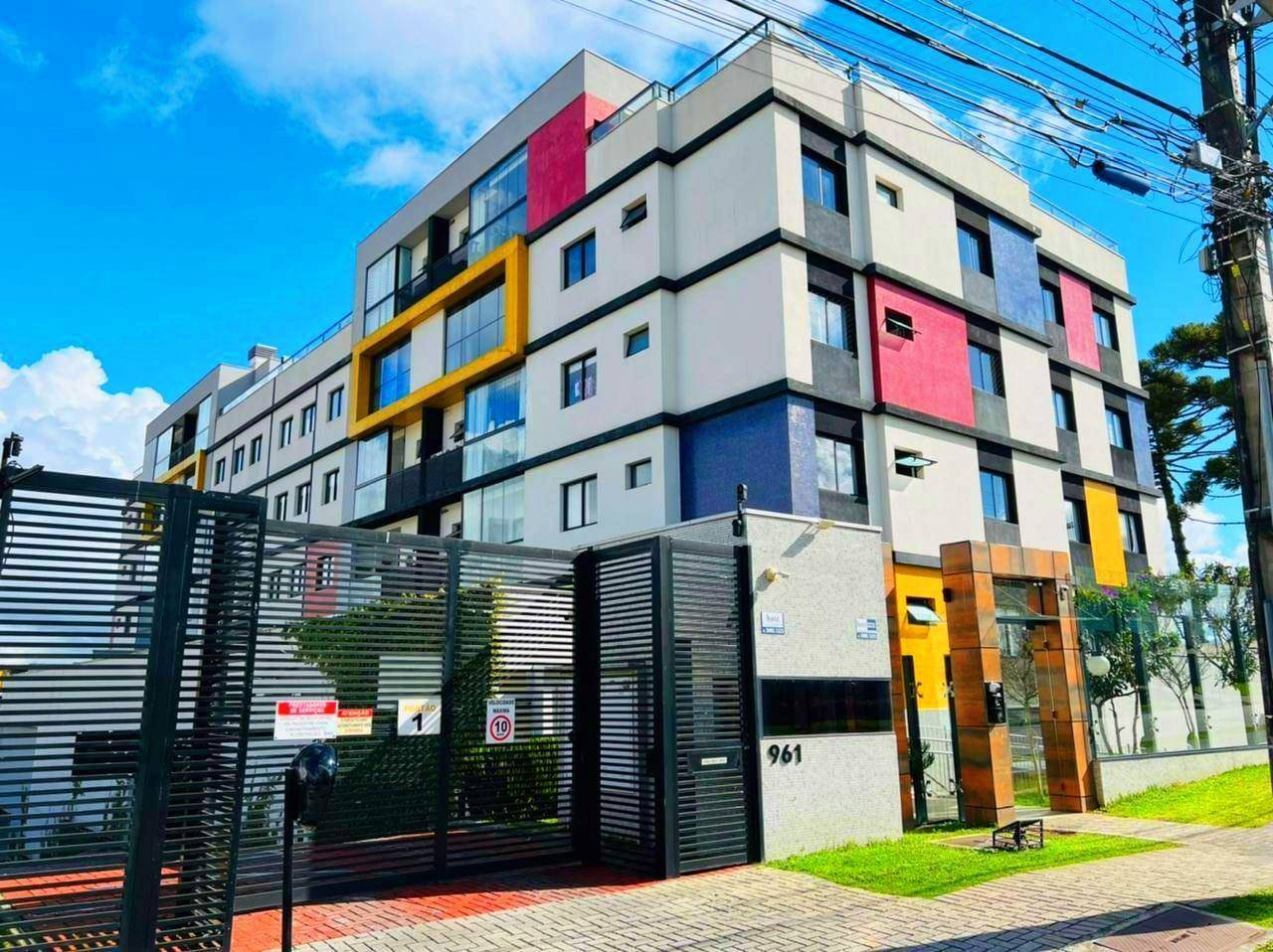 Apartamento para locacao no Santo Inacio em Curitiba com 125m² por R$ 6.125,00