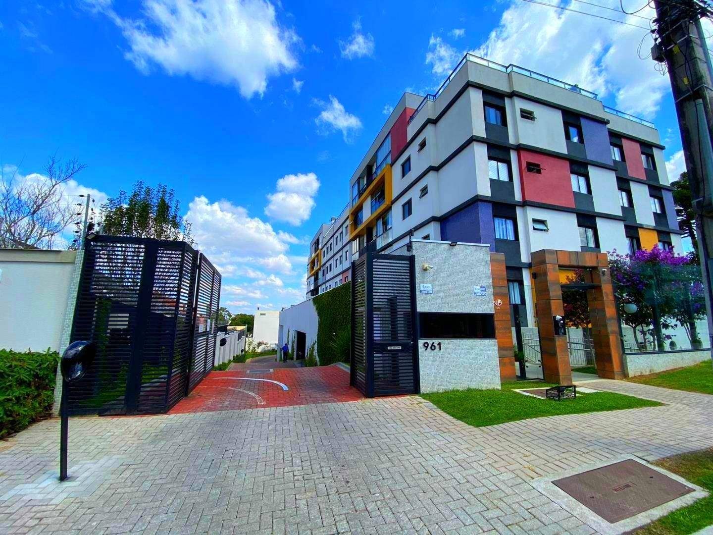 Apartamento para locacao no Santo Inacio em Curitiba com 125m² por R$ 6.125,00