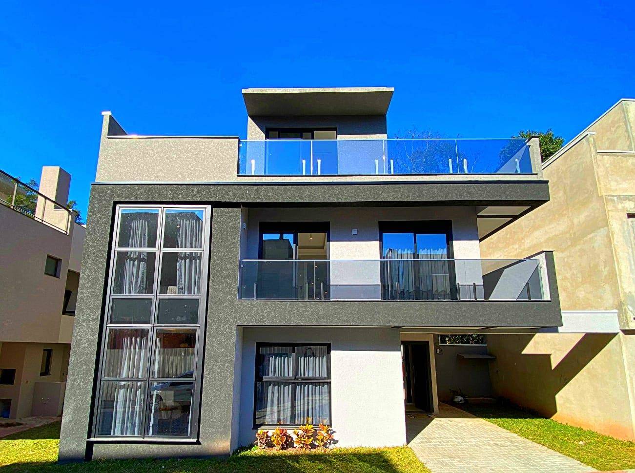 Sobrado Cond Fechado para locacao no Santo Inacio em Curitiba com 191m² por R$ 18.750,00