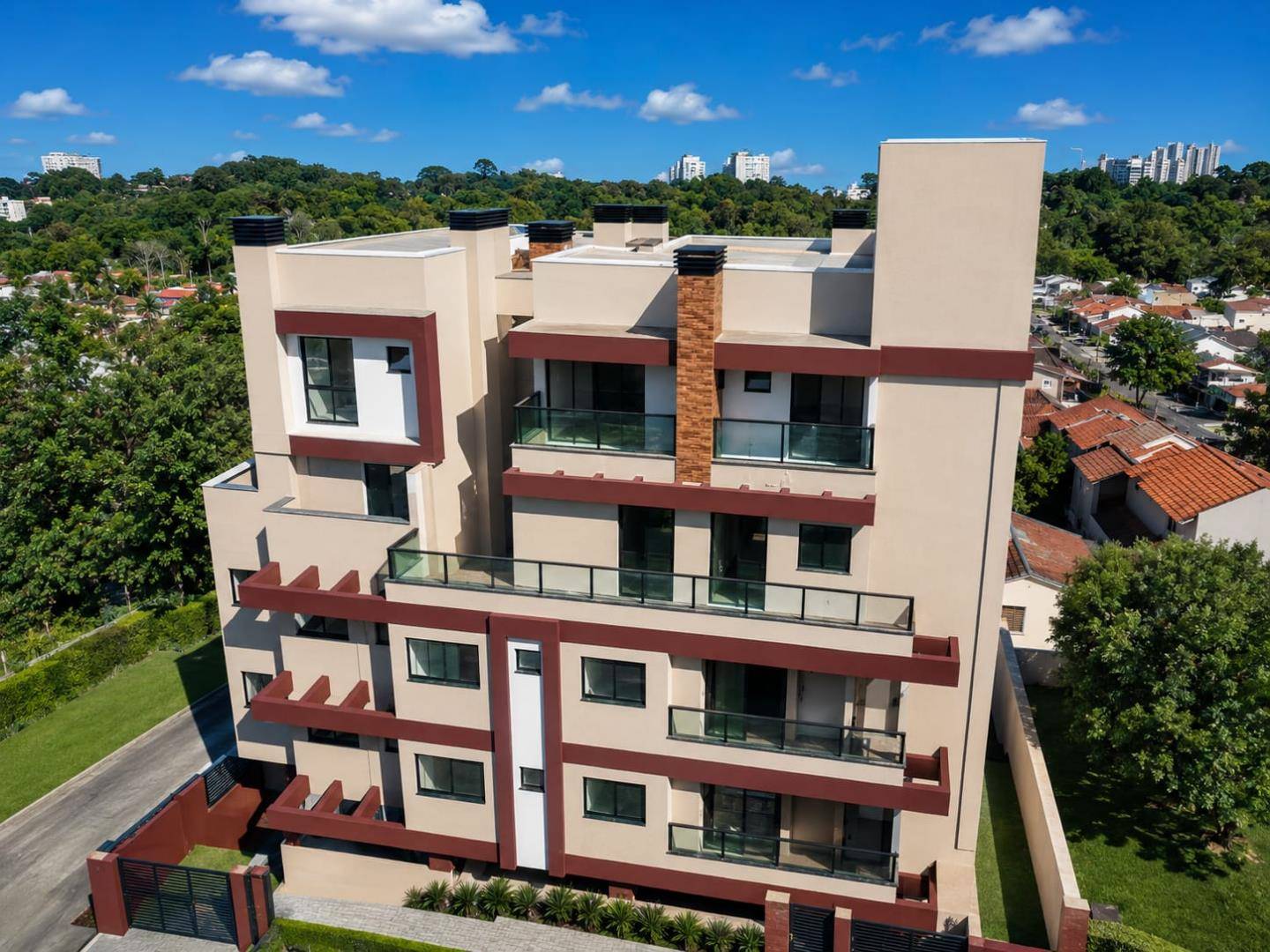 Cobertura para locacao no Campina do Siqueira em Curitiba com 160m² por R$ 10.625,00