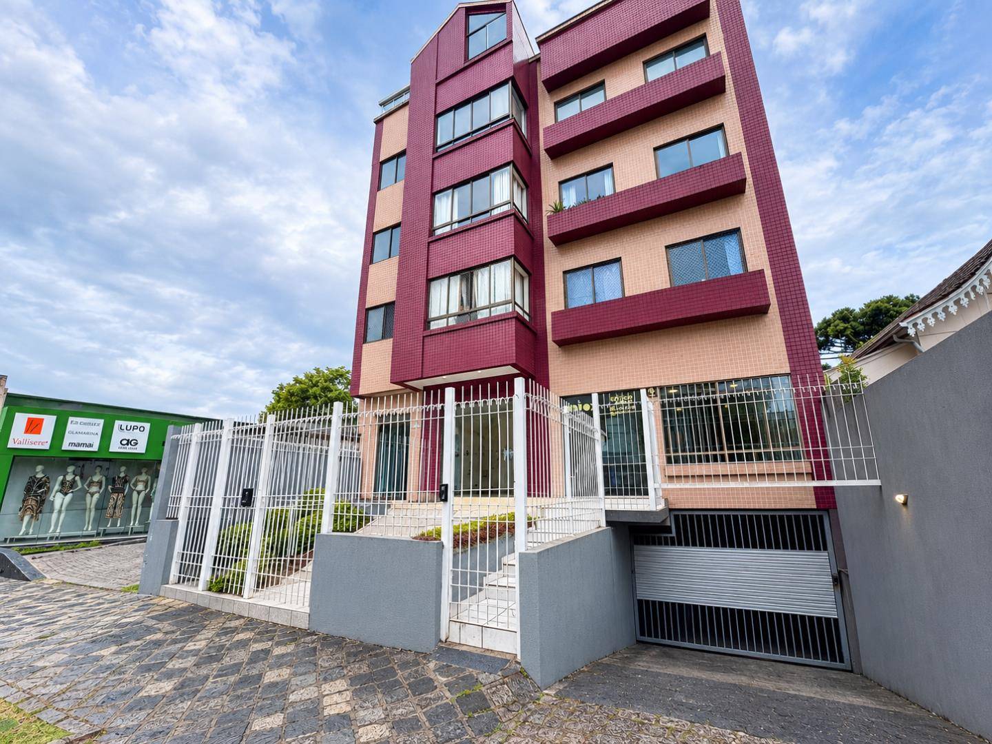 Loja para locacao no Centro em Curitiba com 85m² por R$ 5.625,00