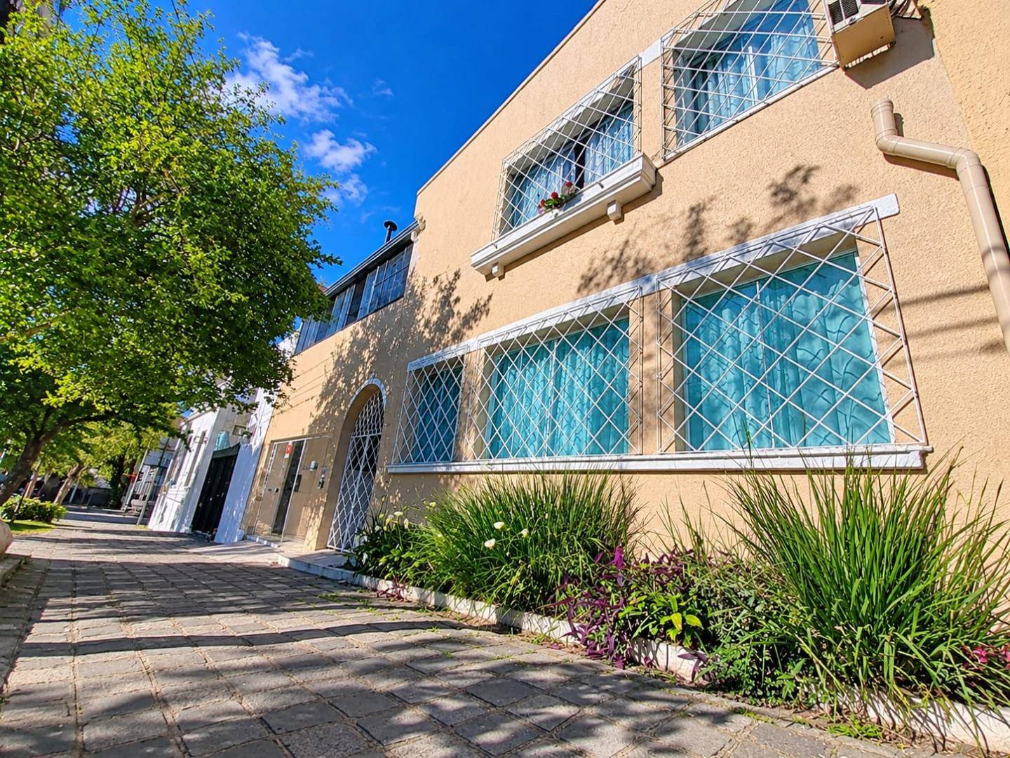 Casa Resid/comercial para venda no Centro em Curitiba com 280m² por R$ 1.700.000,00