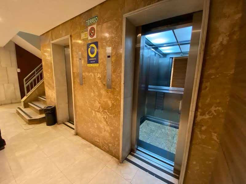 Cjto Comercial/sala para locacao no Centro em Curitiba com 460m² por R$ 6.250,00