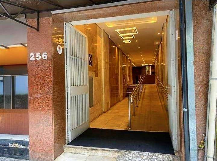 Cjto Comercial/sala para locacao no Centro em Curitiba com 460m² por R$ 6.250,00