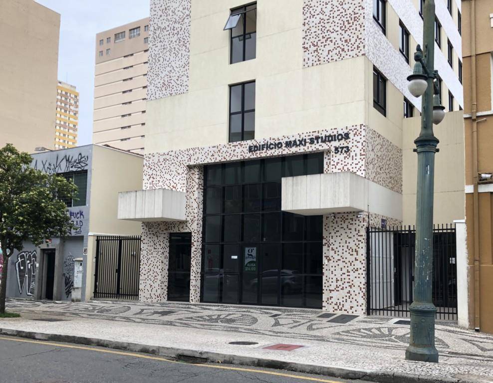 Apartamento para locacao no Centro em Curitiba com 23m² por R$ 2.062,00