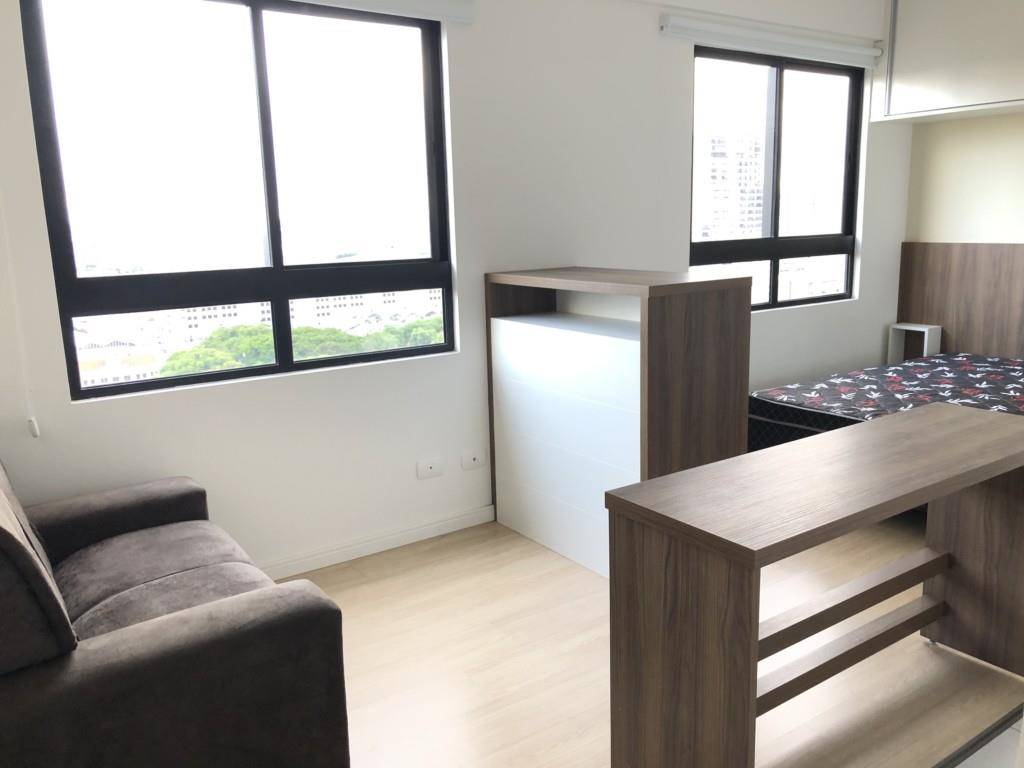 Apartamento para locacao no Centro em Curitiba com 23m² por R$ 2.062,00