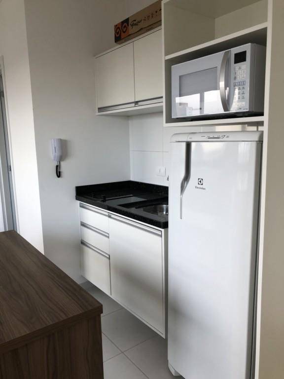 Apartamento para locacao no Centro em Curitiba com 23m² por R$ 2.062,00