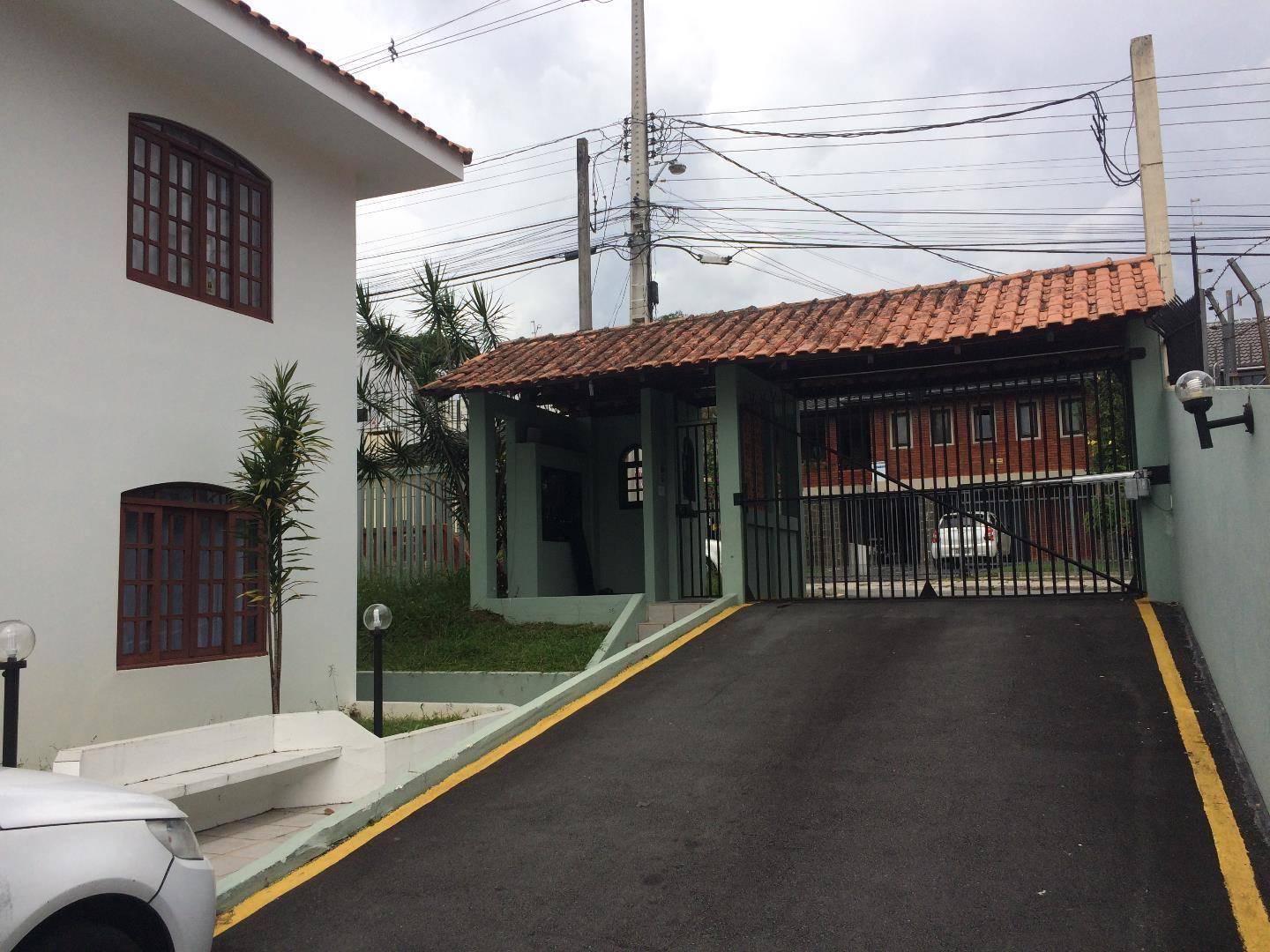 Casa Cond Fechado para locacao no Parolin em Curitiba com 90m² por R$ 3.750,00