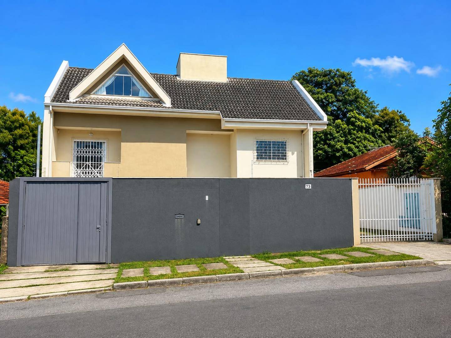Sobrado Cond Fechado para venda no Campo Comprido em Curitiba com 160m² por R$ 900.000,00