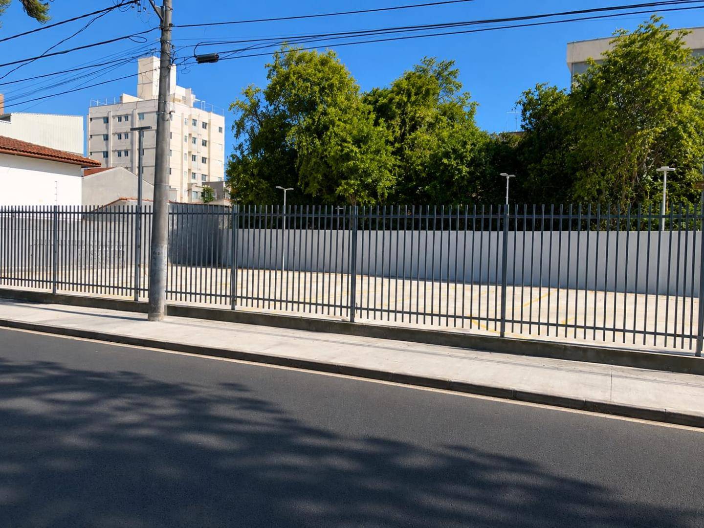 Terreno para venda no Agua Verde em Curitiba com 0m² por R$ 2.400.000,00