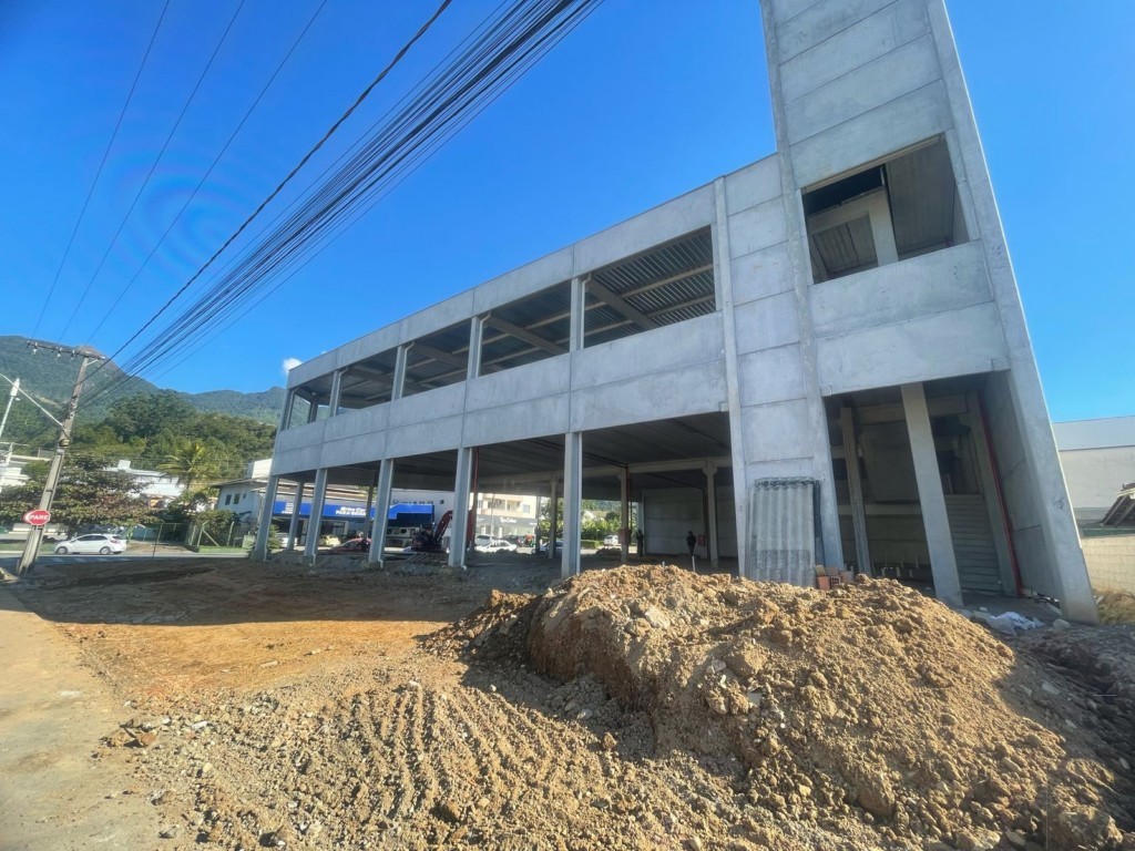 Cjto Comercial_sala no Ilha da Figueira em Jaragua do Sul / SC