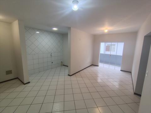Apartamento no Centro em Jaragua do Sul / SC