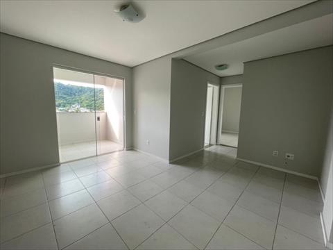 Apartamento no Centro em Guaramirim / SC