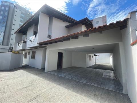 Casa Comercial no Centro em Jaragua do Sul / SC