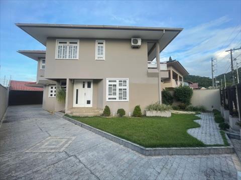 Casa Residencial no Barra do Rio Cerro em Jaragua do Sul / SC
