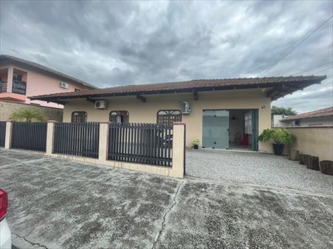 Casa Residencial no Ilha da Figueira em Jaragua do Sul / SC