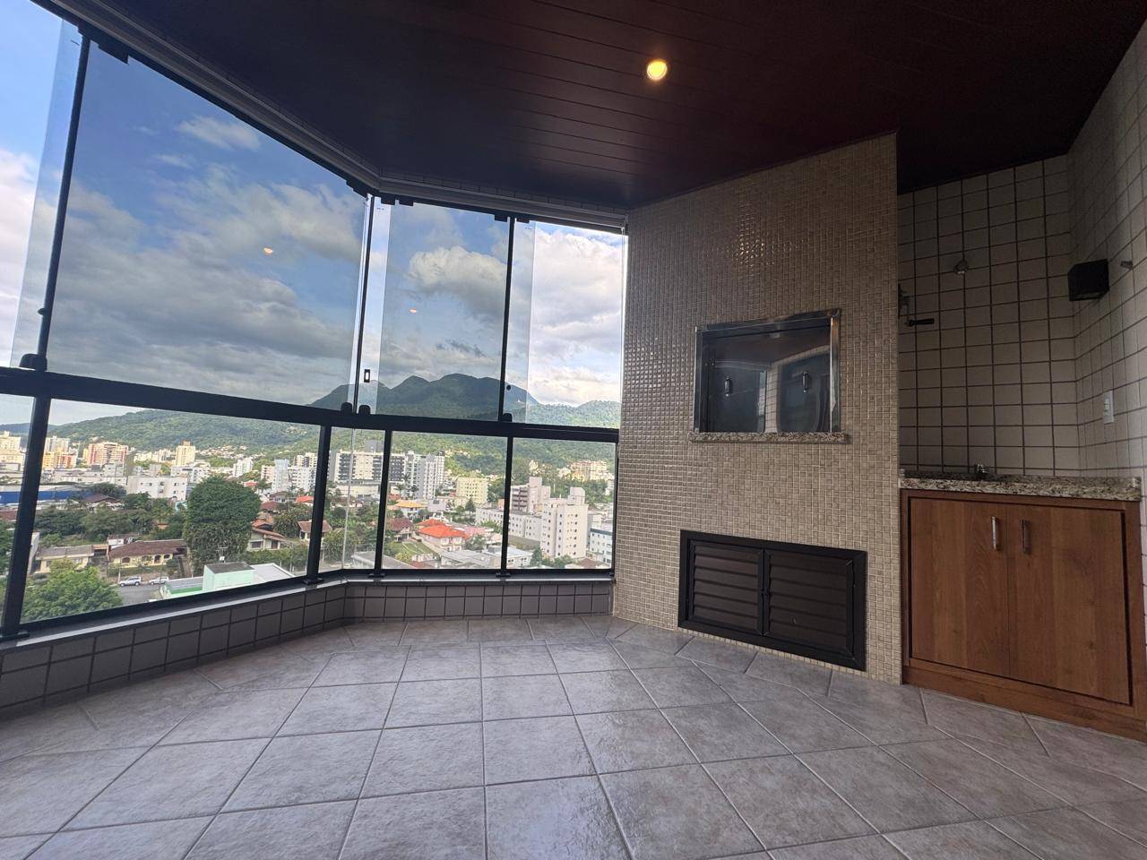 Apartamento no Centro em Jaragua do Sul / SC