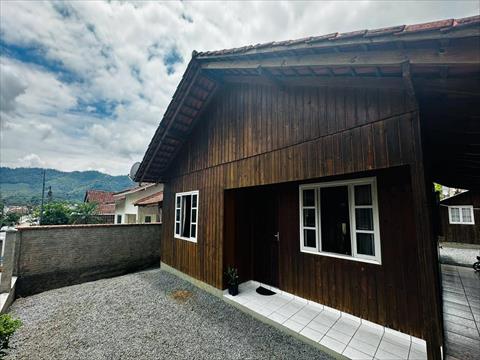 Casa Residencial no Jaragua 84 em Jaragua do Sul / SC