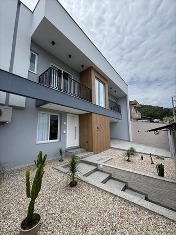 Casa Residencial no Barra do Rio Cerro em Jaragua do Sul / SC