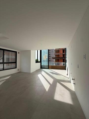 Apartamento no Itacolomi em Picarras / SC