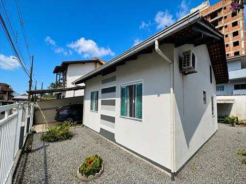 Casa Residencial no Ilha da Figueira em Jaragua do Sul / SC