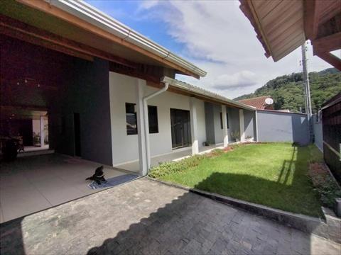 Casa Residencial no Jaragua 84 em Jaragua do Sul / SC