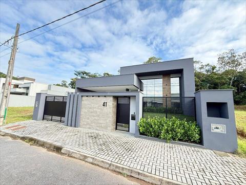 Casa Residencial no Barra do Rio Cerro em Jaragua do Sul / SC