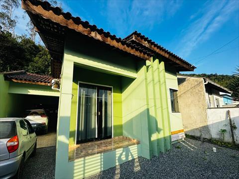 Casa Residencial no Centro Leste em Schroeder / SC
