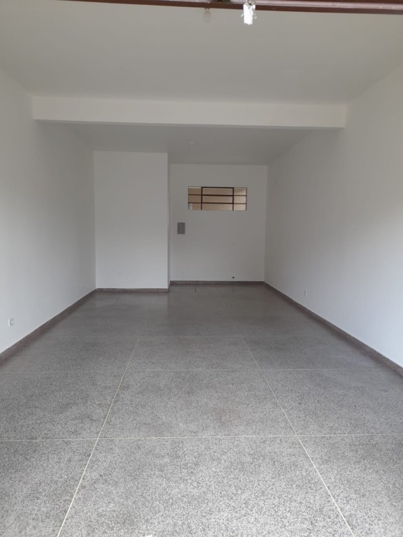 Loja para locacao no Eucaliptos em Fazenda Rio Grande com 35m² por R$ 2.222,22